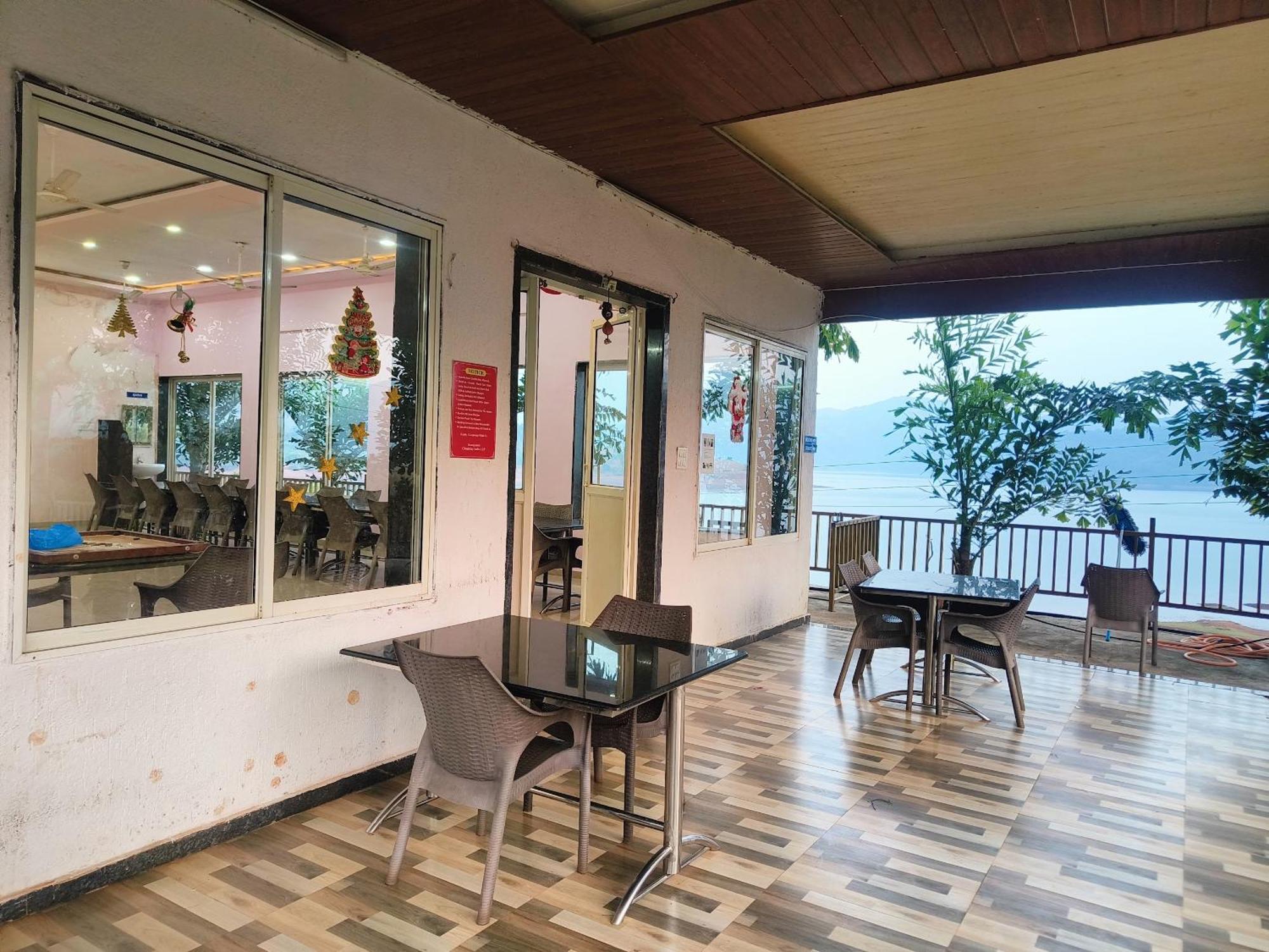 לוואסה Swiss Lake Resort מראה חיצוני תמונה