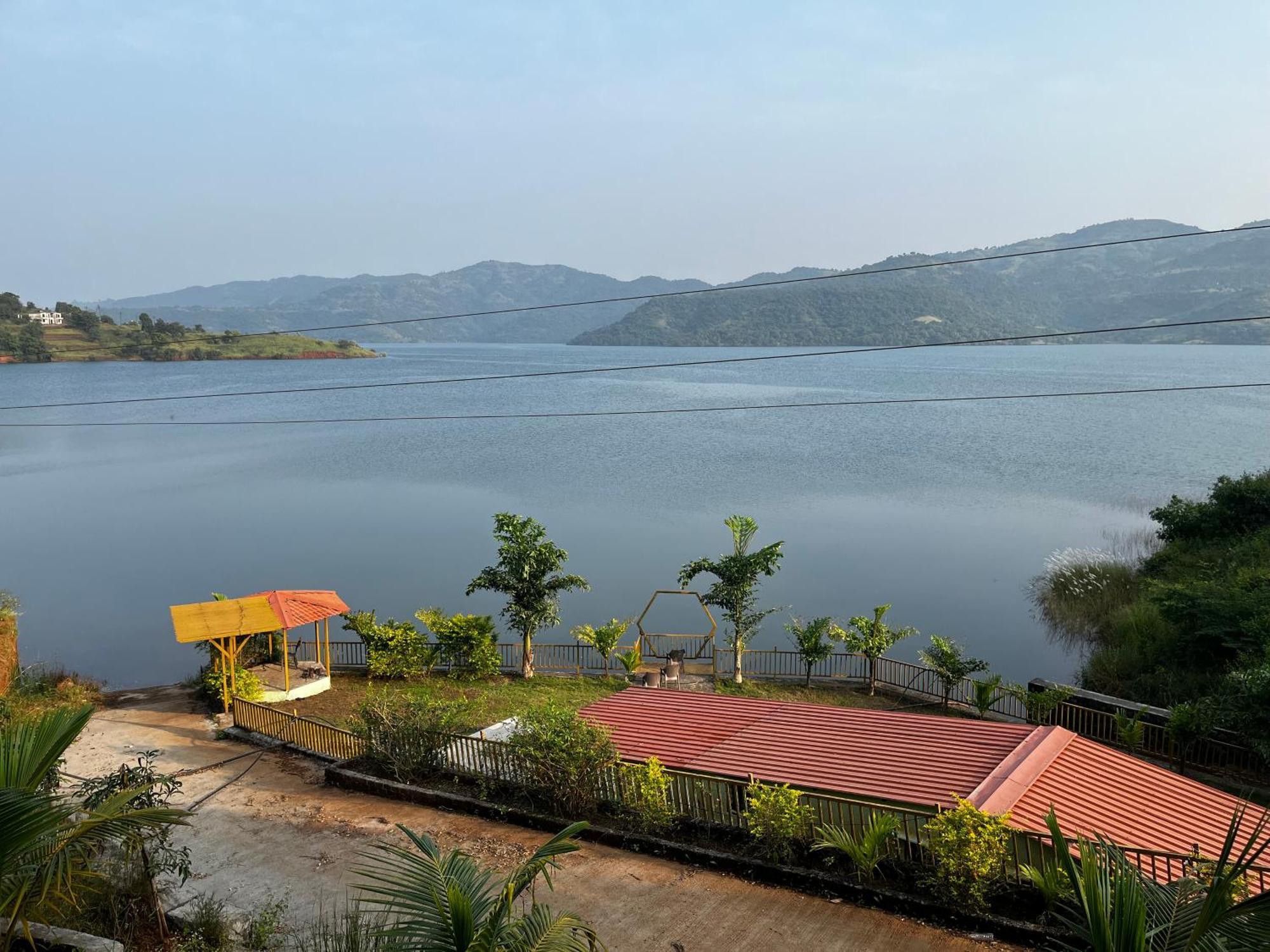 לוואסה Swiss Lake Resort מראה חיצוני תמונה